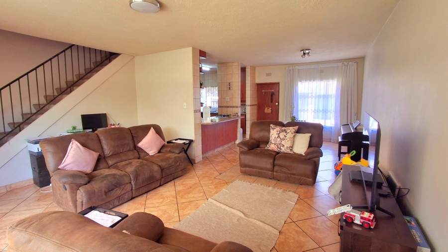 2 Bedroom Property for Sale in Roodia Free State